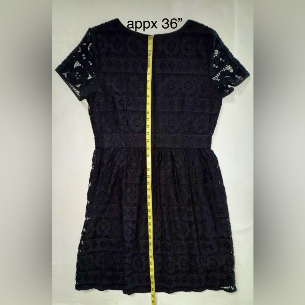 LOFT Classic Black Lace Short Sleeve Lined Dress (10) - Picture 15 of 17